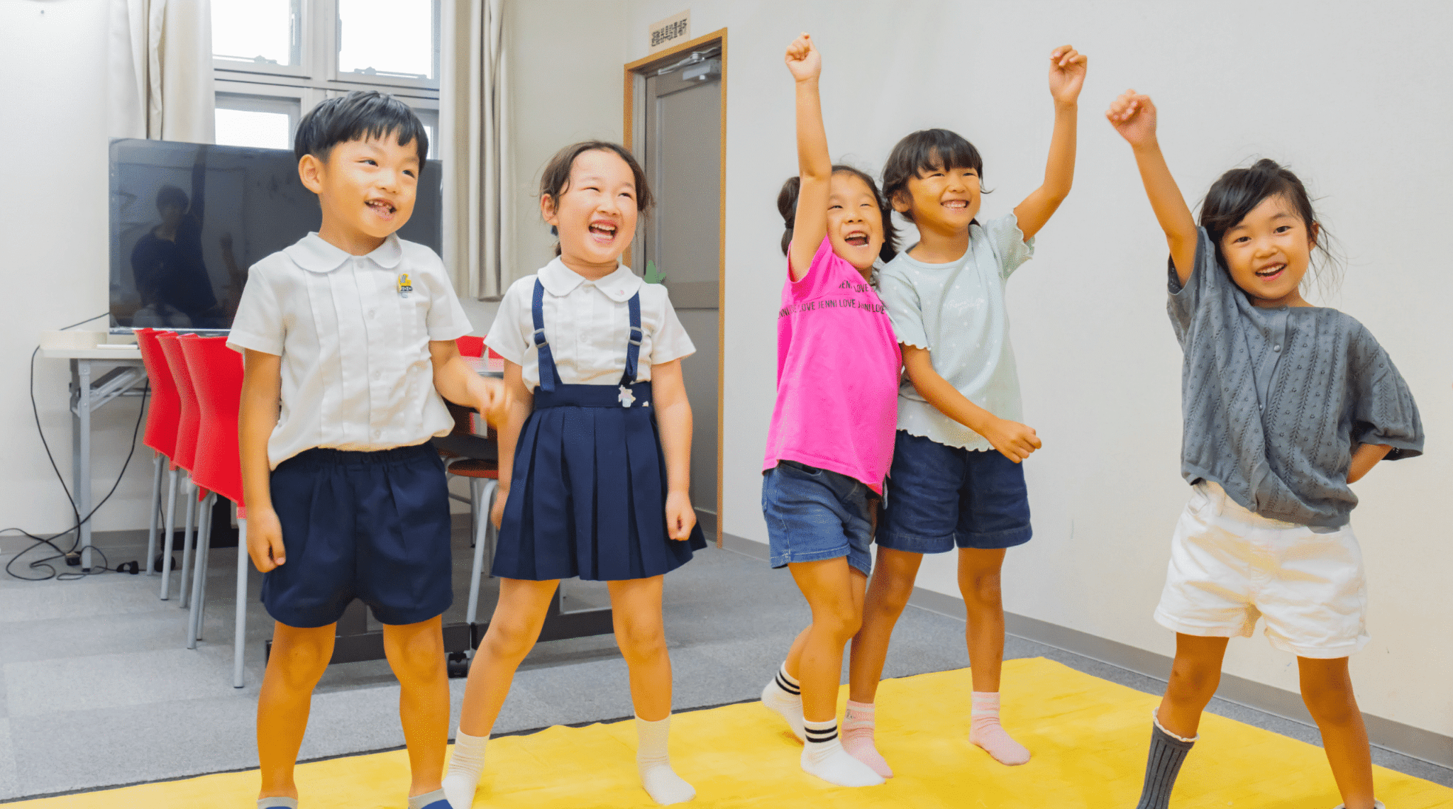 レッスンを受講する生徒たち