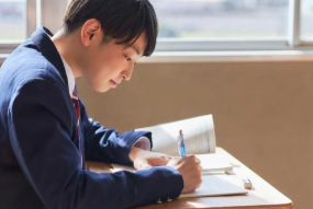 新中１生、春休み中にしっかり予習を！